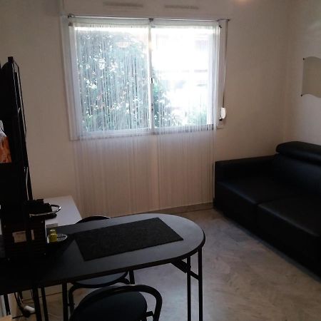 Studio Bord De Mer Nice Ouest Apartment ภายนอก รูปภาพ